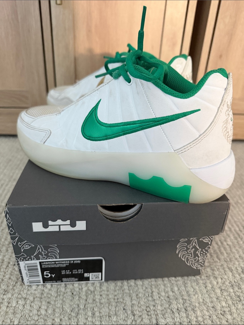 Nike Levron Witnessed IX (GS)
